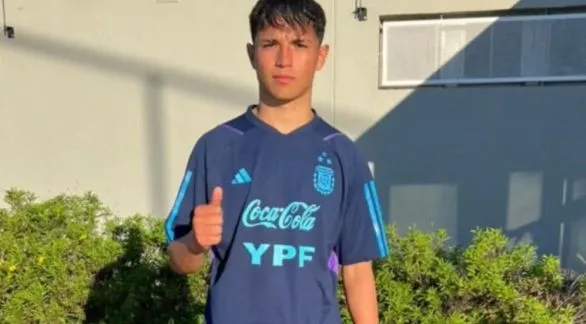  El azuleño Maximiliano Giammátolo   entrenó en el Predio "Lionel Messi" 