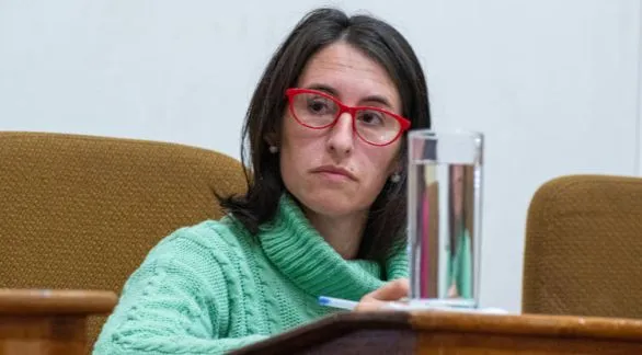 Limitarán el uso del espacio público a las  concesionarias de automóviles en Azul