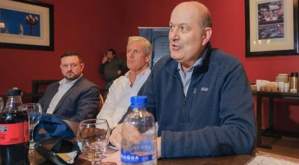 Federico Sturzenegger visitó ayer  Azul y se reunió con empresarios