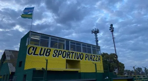 Piazza, fútbol, pasión y barrio...y   mucho más: obras y campeonato