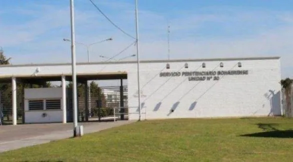 Juez prohibió que cuatro reclusos utilicen teléfonos celulares