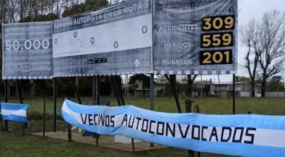  "Nos hubiera gustado  entregarle   el petitorio al ministro Sturzeneger"