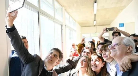 Axel Kicillof se reúne  con los intendentes