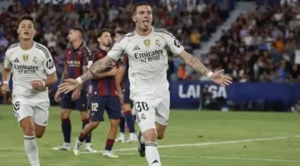 El primer gol de Mastantuono en el real