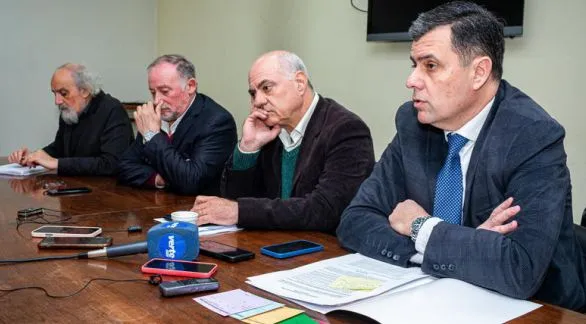 "La intención es invitar a la comunidad a que venga a retirar su credencial para participar"