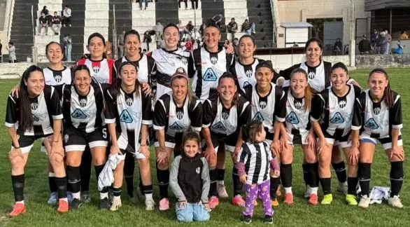 Alumni Azuleño y Sportivo Piazza, los líderes 