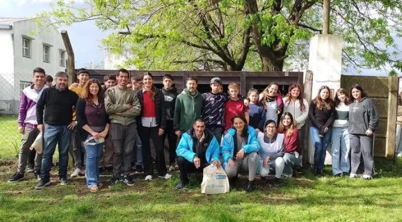 Jornada ambiental en Cacharí