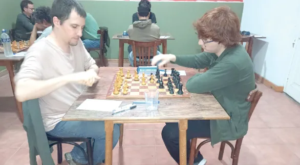 Santiago Poljak, único puntero del Oficial "A"