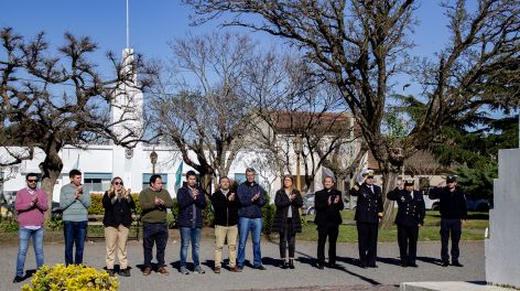 Acto por el 128° aniversario de la fundación de Cacharí