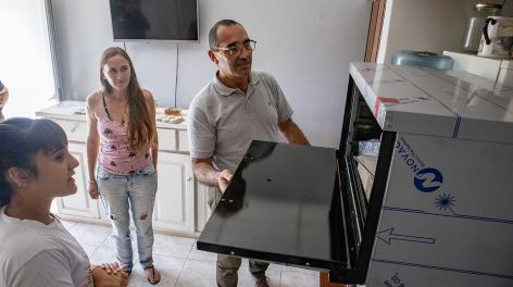 El intendente Sombra entregó herramientas a emprendedores de Chillar