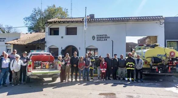 En Chillar se presentó el nuevo equipo para Bomberos