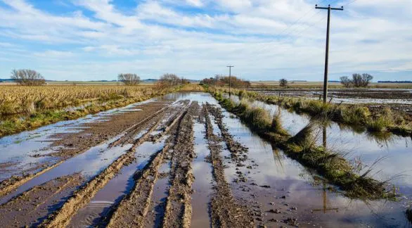 Pedirán una reunión con la Mesa Vial por la  situación de los caminos rurales en el distrito